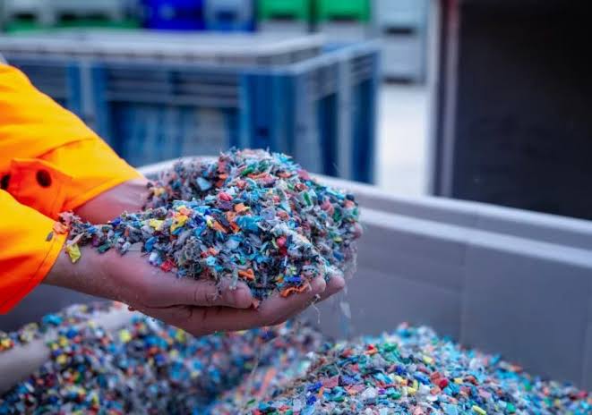 EU Plastics Recycling in Crisis: Closures and Capacity Loss