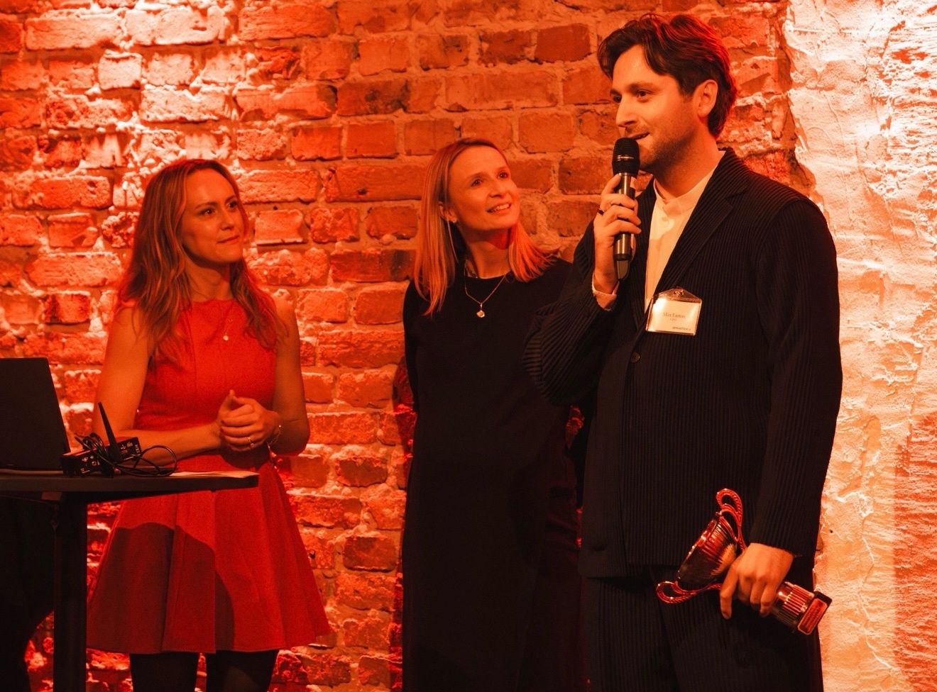 Smartex CEO Max Easton honored in Stockholm, expands AI quality control with H&M