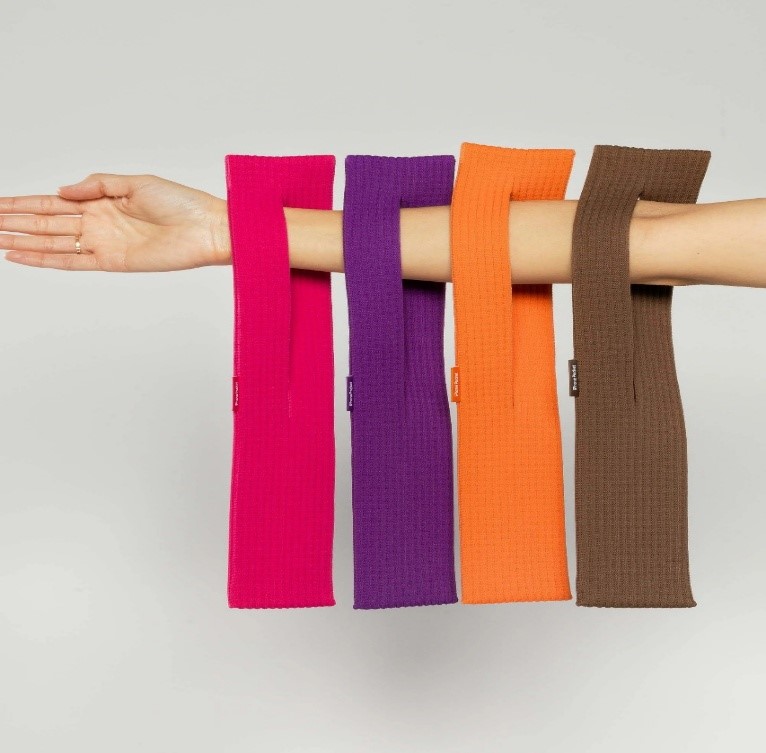 Figure: 3D-knit wearable Pocket for iPhone. Courtesy: Collected